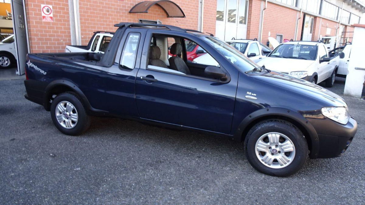 Fiat Strada 1.3 MJT Pick-up Cabina Lunga Adventure (8)
