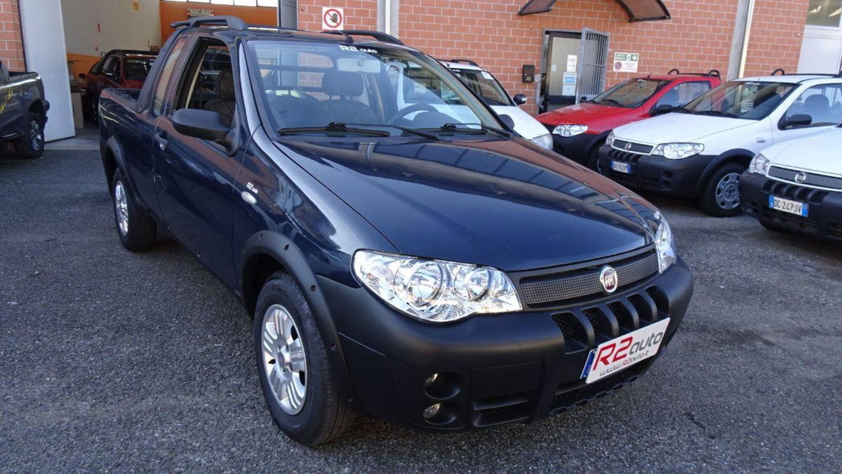 Fiat Strada 1.3 MJT Pick-up Cabina Lunga Adventure (9)