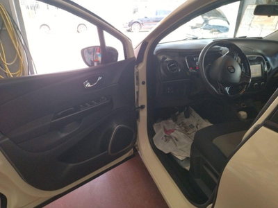 Renault Captur dCi 8V 90 CV EDC Start&Stop Energy Zen (11)