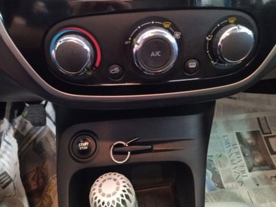 Renault Captur dCi 8V 90 CV EDC Start&Stop Energy Zen (17)