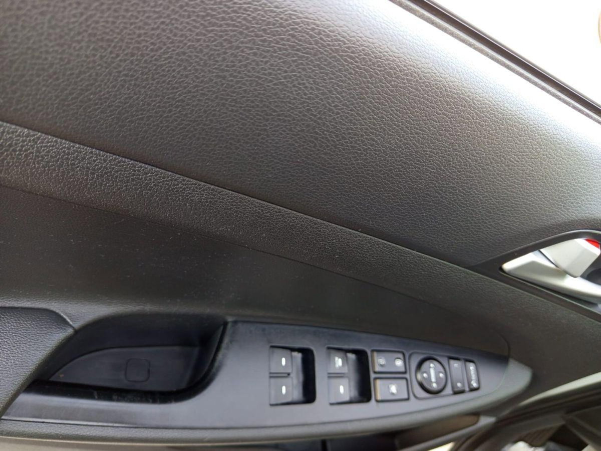 Hyundai Tucson 1.7 CRDi XPossible (14)