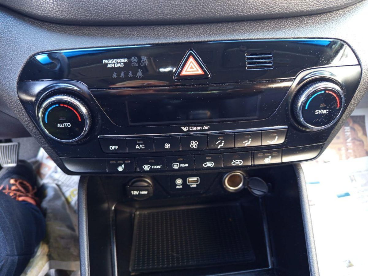 Hyundai Tucson 1.7 CRDi XPossible (20)