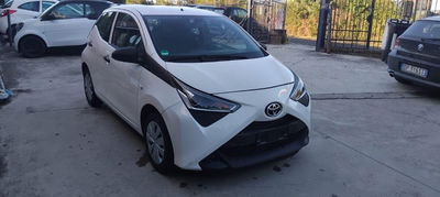 Toyota Aygo Connect 1.0 VVT-i 72 CV 5 porte x-cite usata