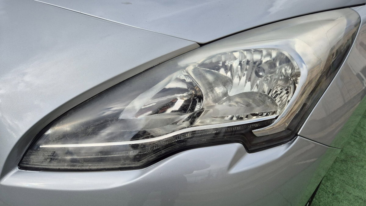 Peugeot 3008 1.6 HDi 115CV Active (13)