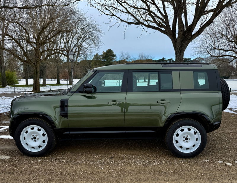 Land Rover Defender 110 3.0d mhev X-Dynamic SE awd 350cv auto 7p.ti