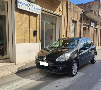 Renault Clio 1.2 16V 3 porte Luxe usata
