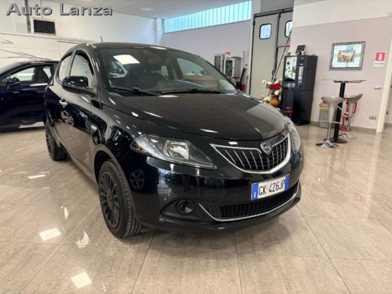 Lancia Ypsilon 1.0 FireFly 5 porte S&S Hybrid Silver Plus