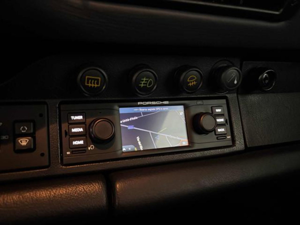 Porsche 911 Cabrio Carrera 4 Targa (12)