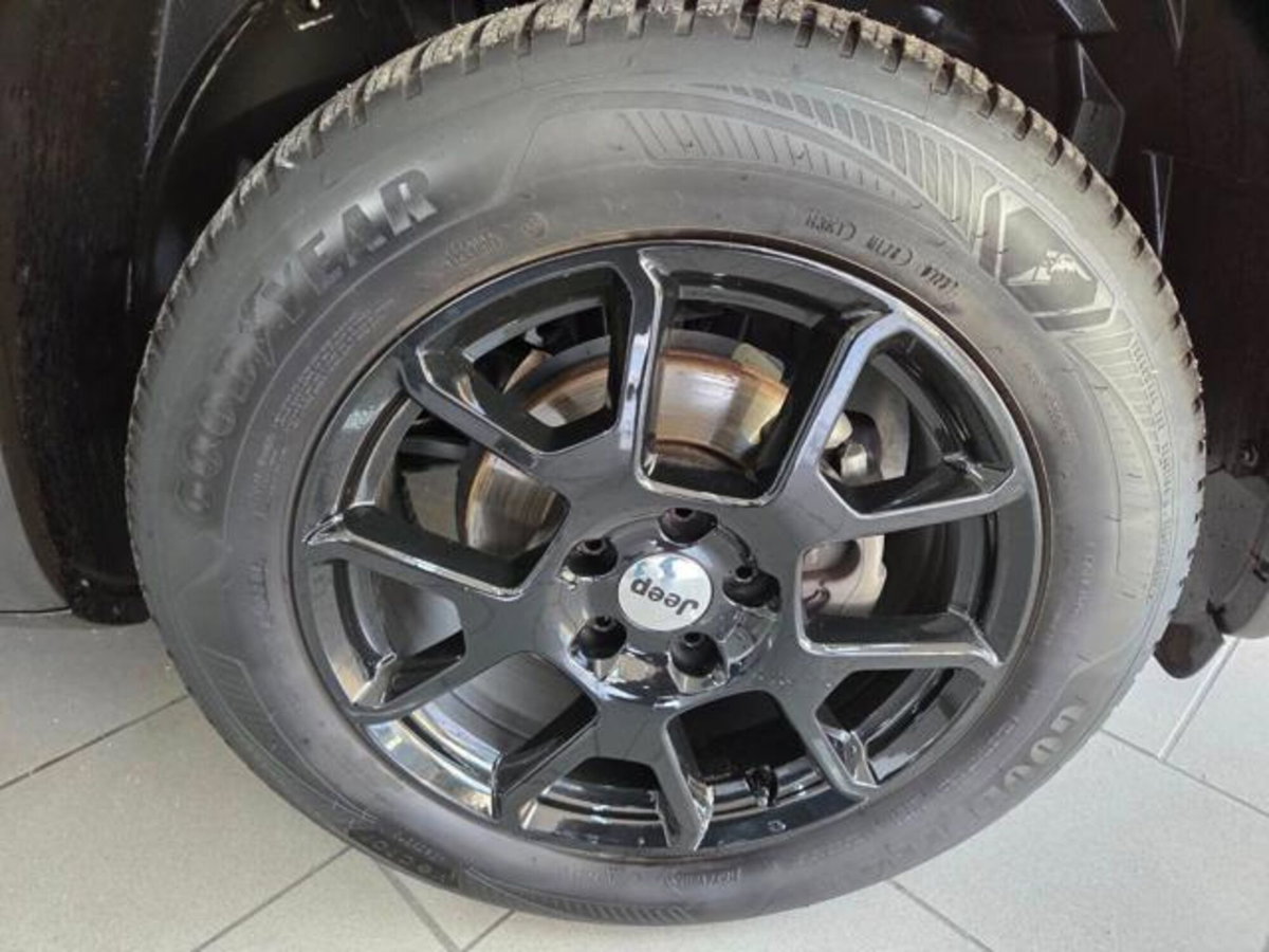 Jeep Renegade 1.6 Mjt 130 CV Limited (10)