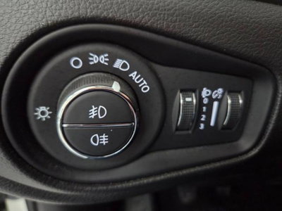 Jeep Renegade 1.6 Mjt 130 CV Limited (12)