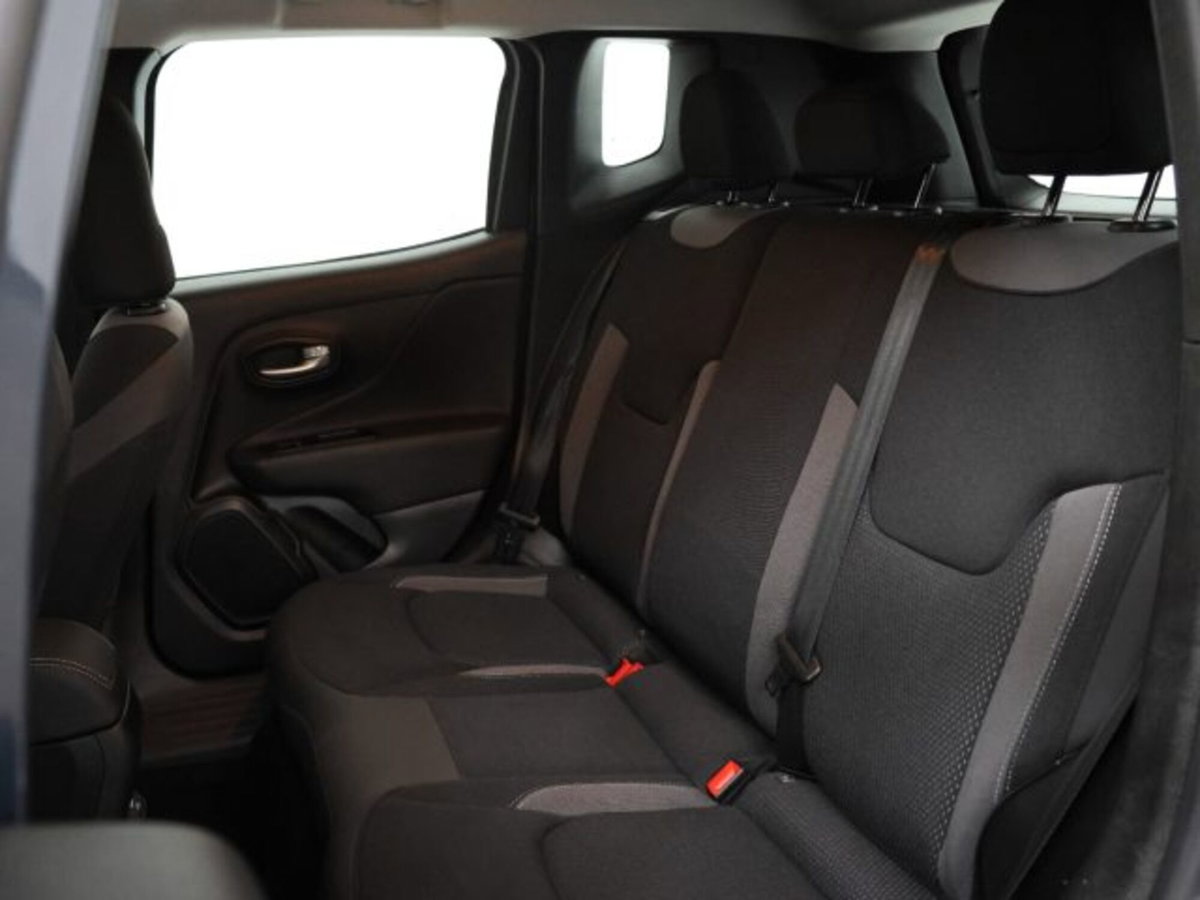 Jeep Renegade 1.5 Turbo T4 MHEV Limited (10)
