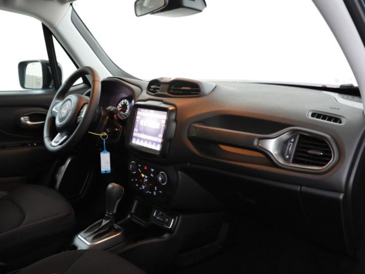 Jeep Renegade 1.5 Turbo T4 MHEV Limited (12)