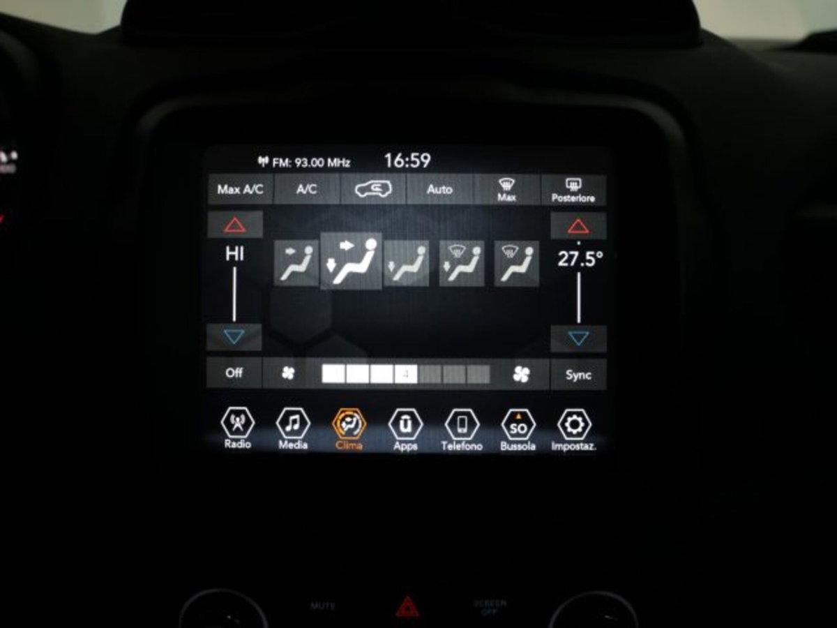Jeep Renegade 1.5 Turbo T4 MHEV Limited (16)