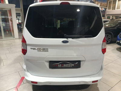 Ford Tourneo Courier 1.5 TDCI 75 CV Plus (5)