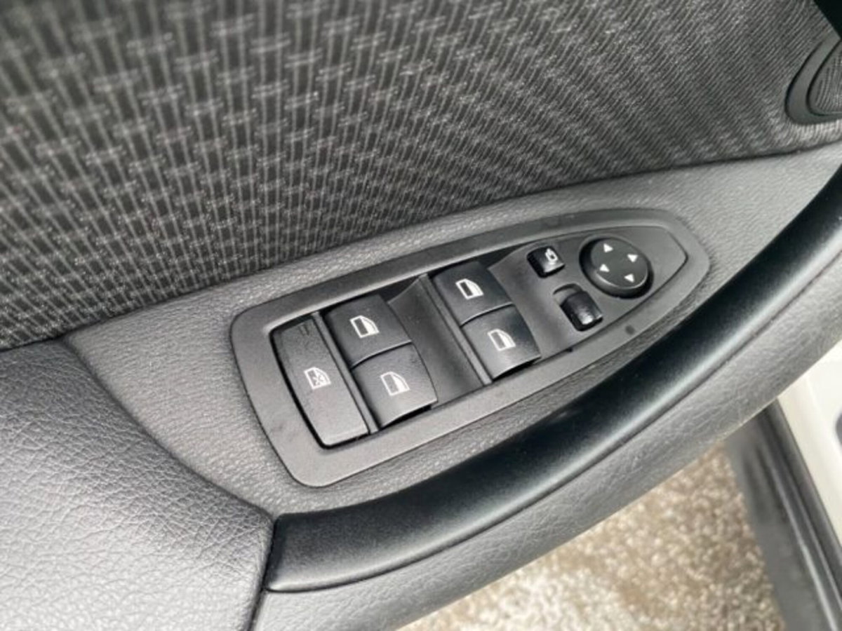 BMW X1 xDrive20d (14)
