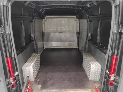 Peugeot Boxer Furgone 333 2.2 BlueHDi 165 S&S PM-TM Furgone (9)