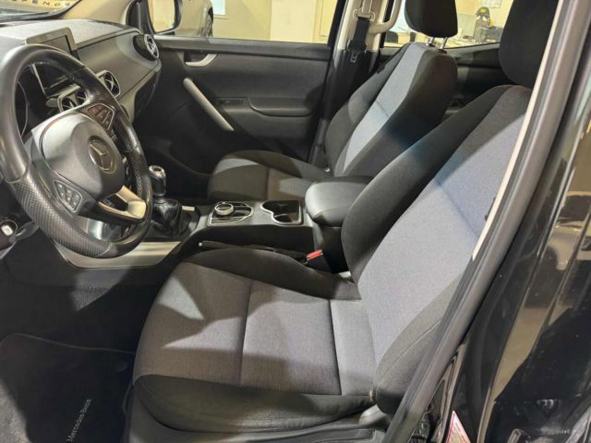Mercedes-Benz Classe X Pick-up 250 d 4Matic Progressive (14)