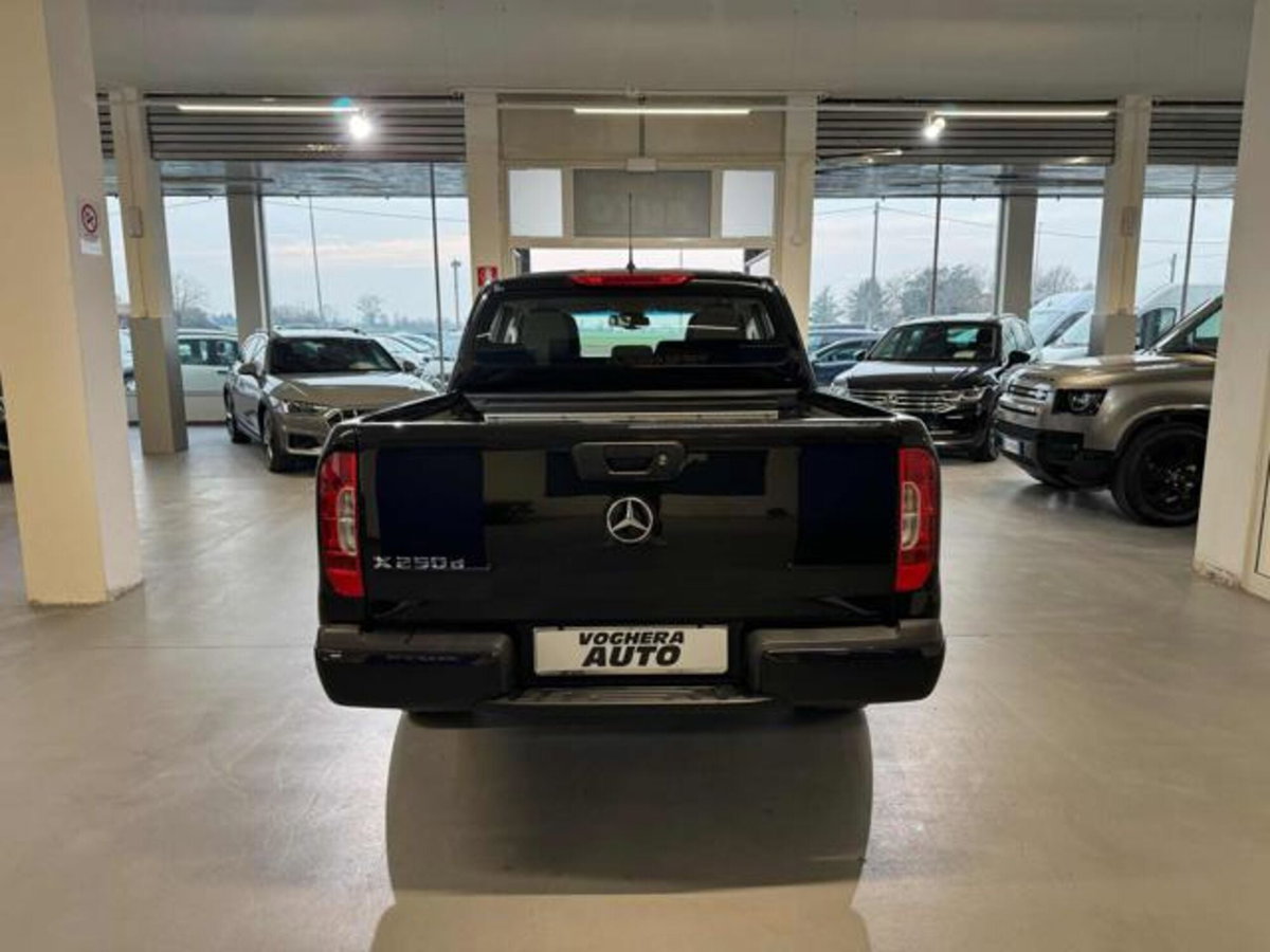 Mercedes-Benz Classe X Pick-up 250 d 4Matic Progressive (5)