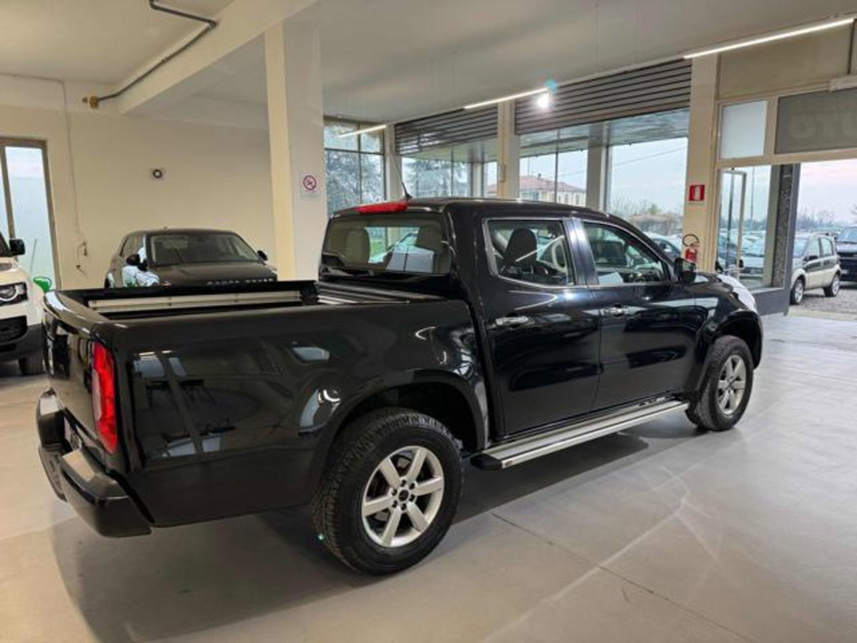 Mercedes-Benz Classe X Pick-up 250 d 4Matic Progressive (9)