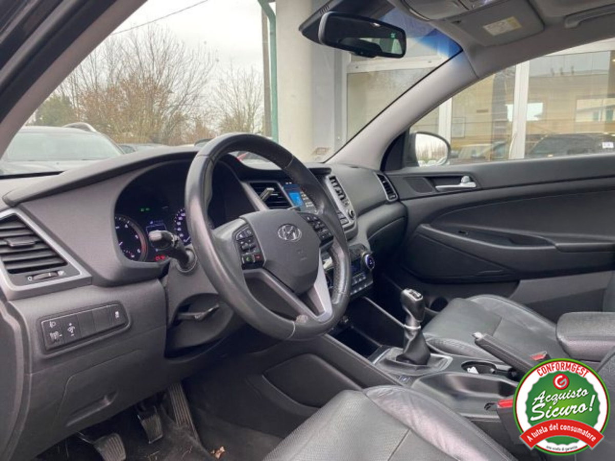 Hyundai Tucson 1.7 CRDi XPossible (12)