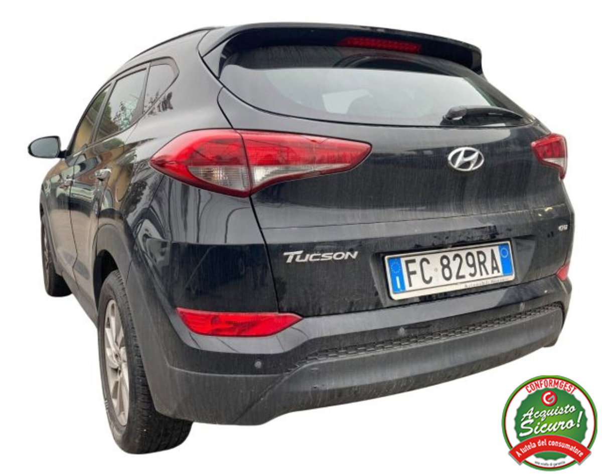 Hyundai Tucson 1.7 CRDi XPossible (3)