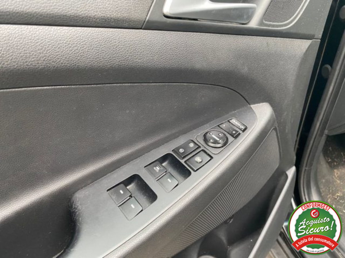 Hyundai Tucson 1.7 CRDi XPossible (7)