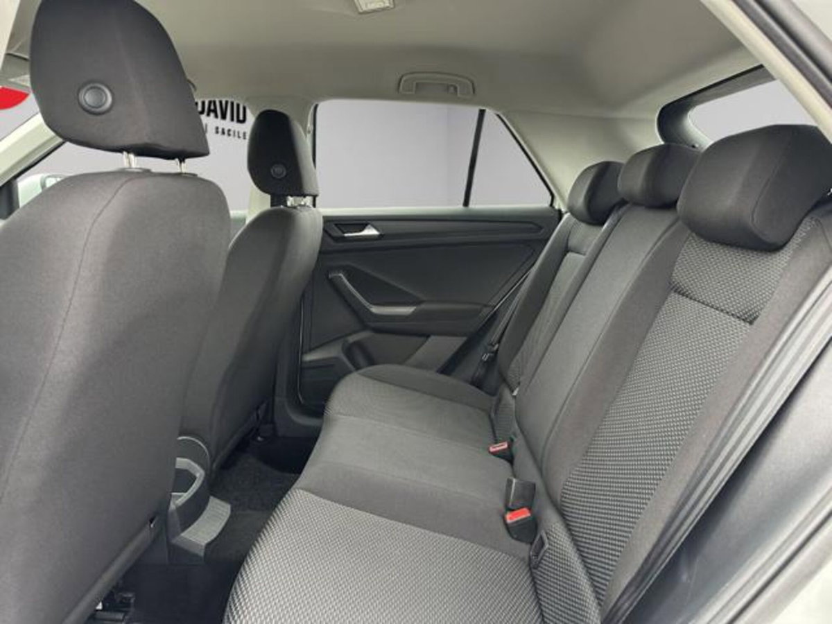 Volkswagen T-Roc 1.0 TSI Life (14)