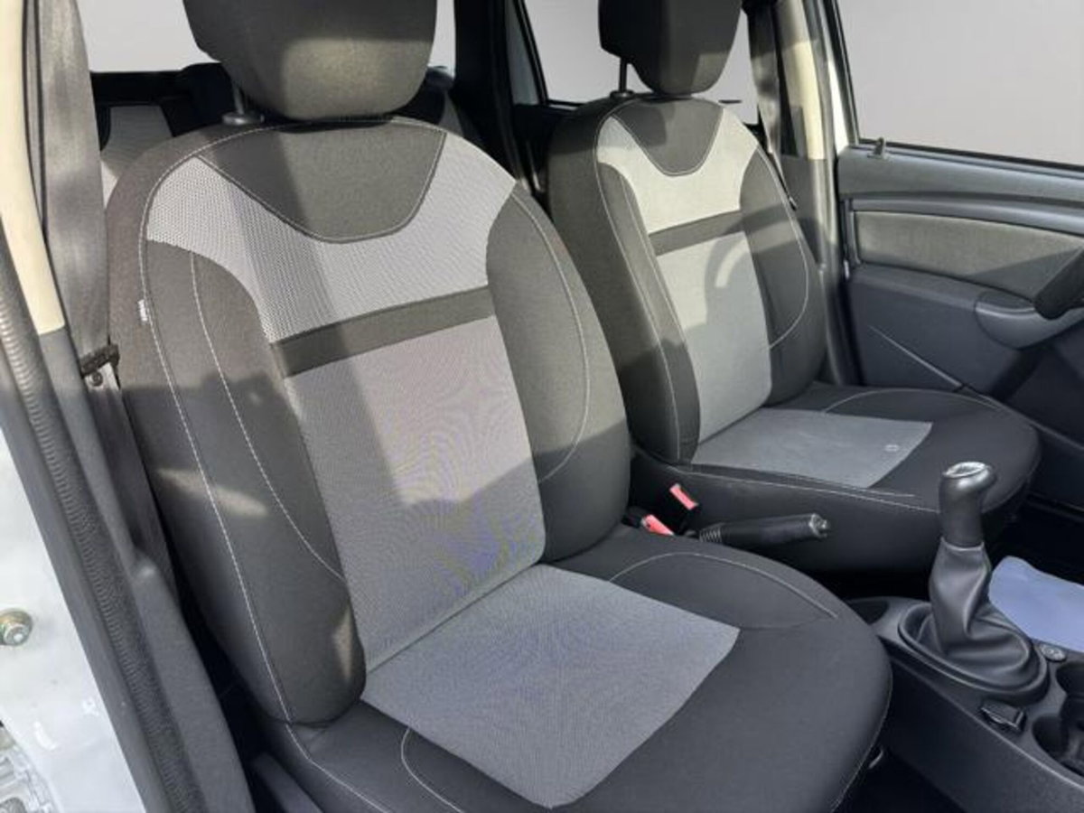 Dacia Duster 1.6 115CV Start&Stop 4x2 GPL Lauréate (15)