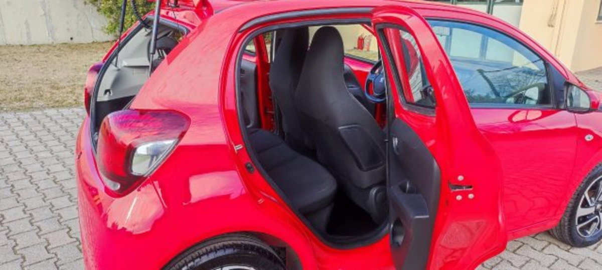 Peugeot 108 72 5 porte Allure (12)