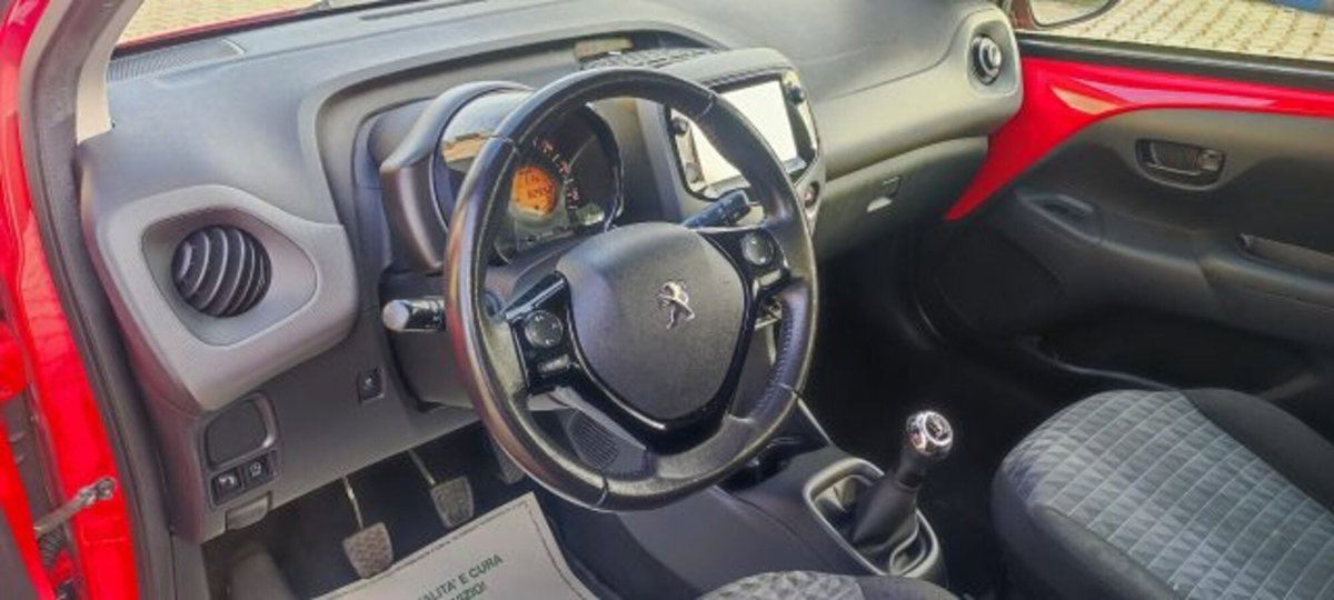 Peugeot 108 72 5 porte Allure (9)