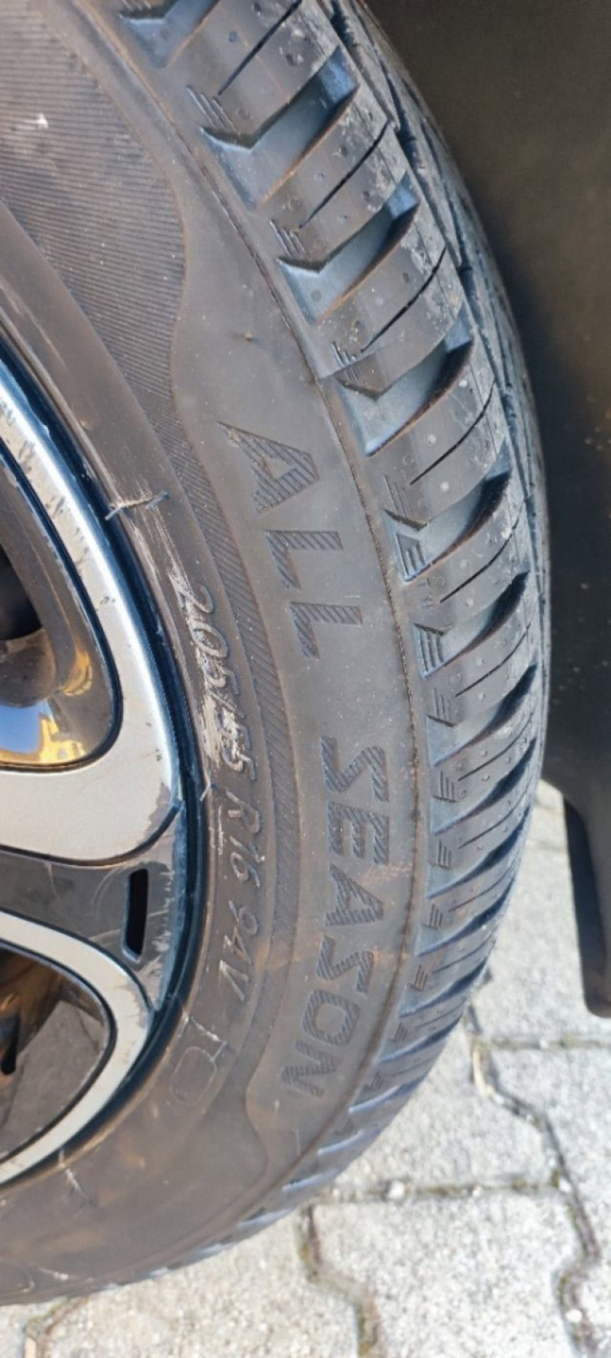 Citroen C3 PureTech 110 S&S EAT6 Shine (17)