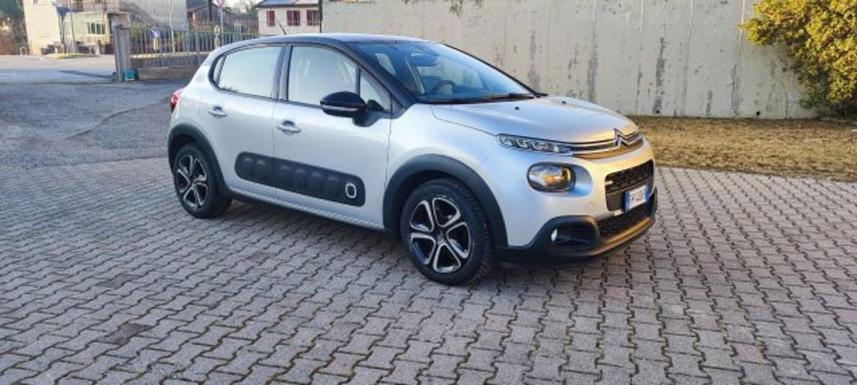 Citroen C3 PureTech 110 S&S EAT6 Shine (6)