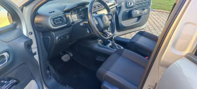 Citroen C3 PureTech 110 S&S EAT6 Shine (9)