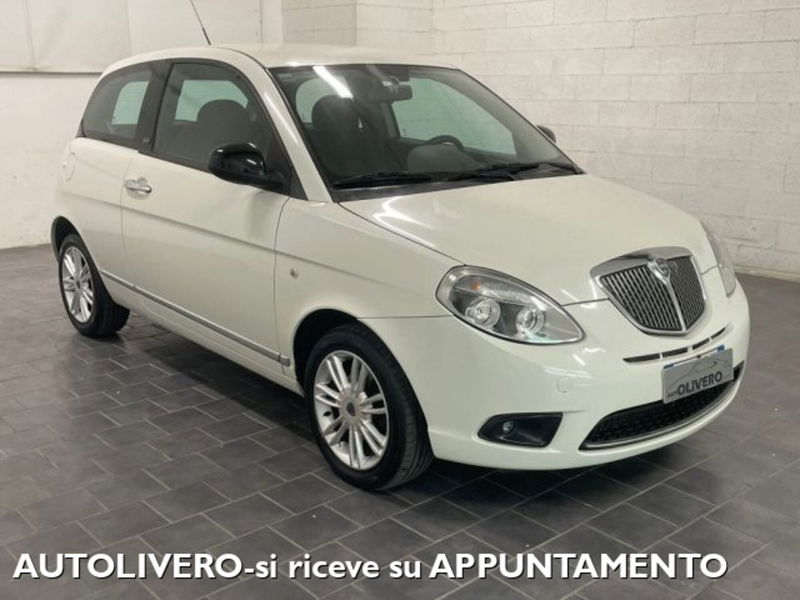 Lancia Ypsilon 1.3 MJT 75 CV Diva