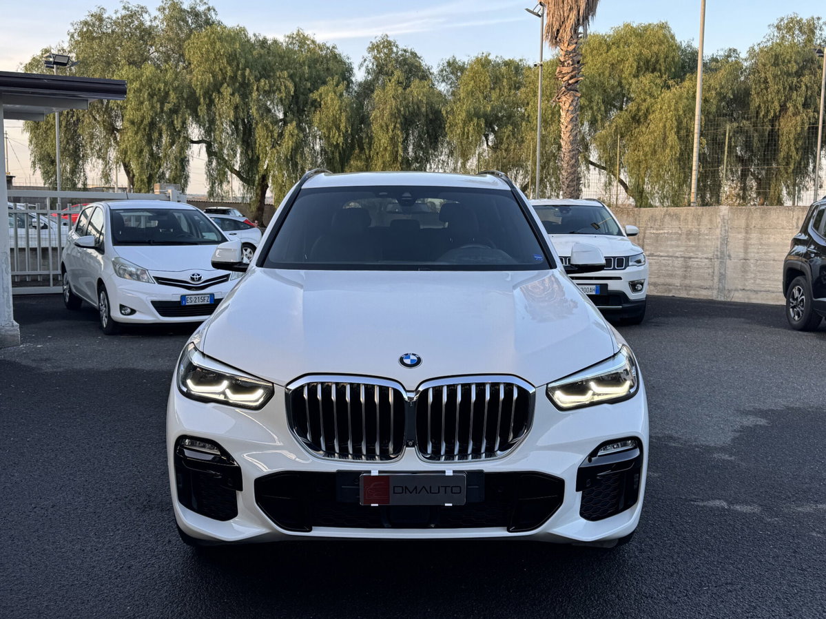 BMW X5 xDrive30d Msport (2)