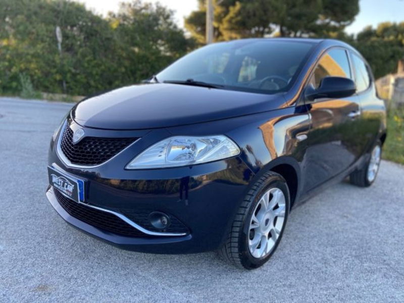 Lancia Ypsilon 1.2 69 CV 5 porte Opening Edition