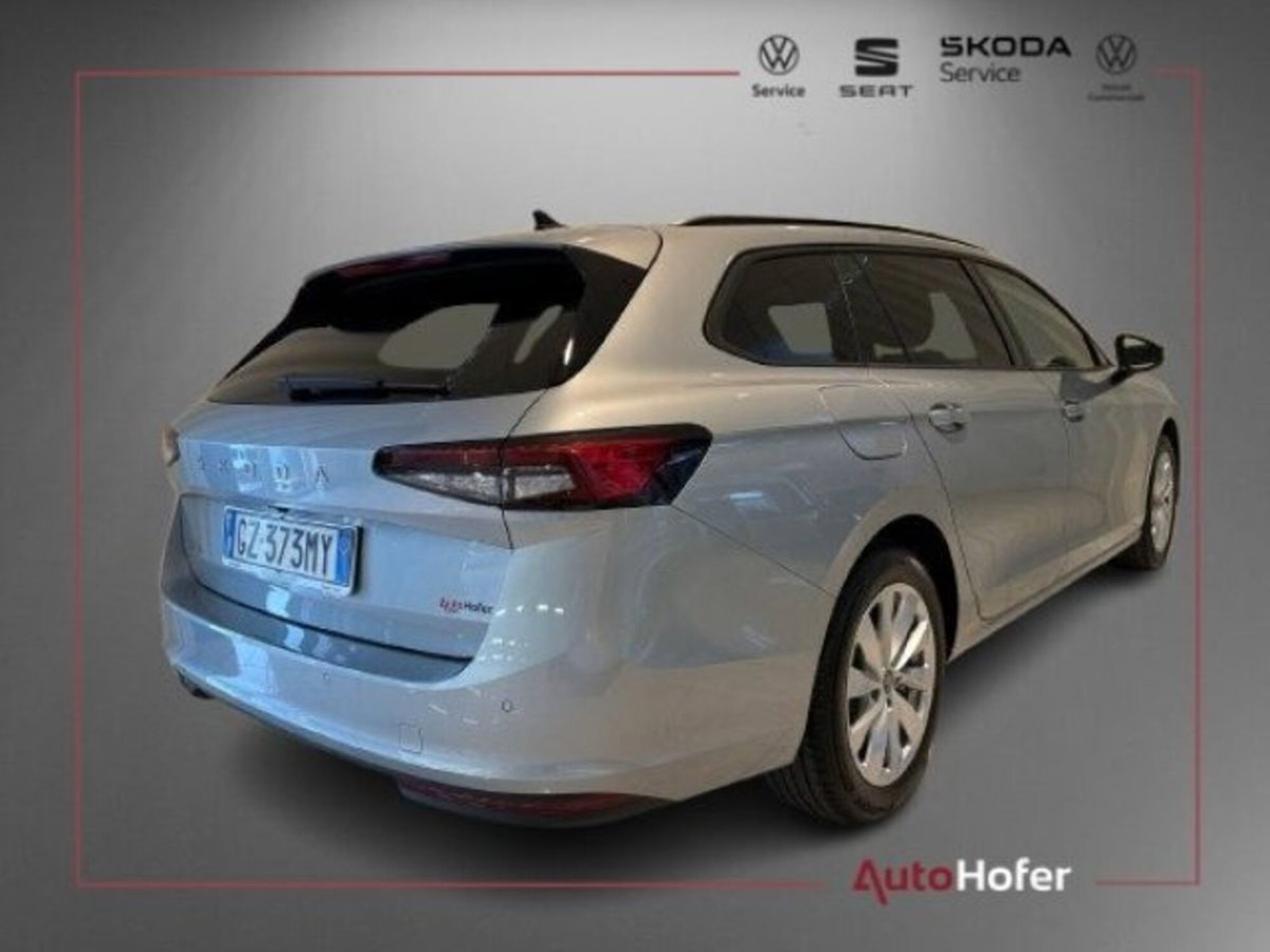 Skoda Superb 2.0 tdi Selection 150cv dsg (3)