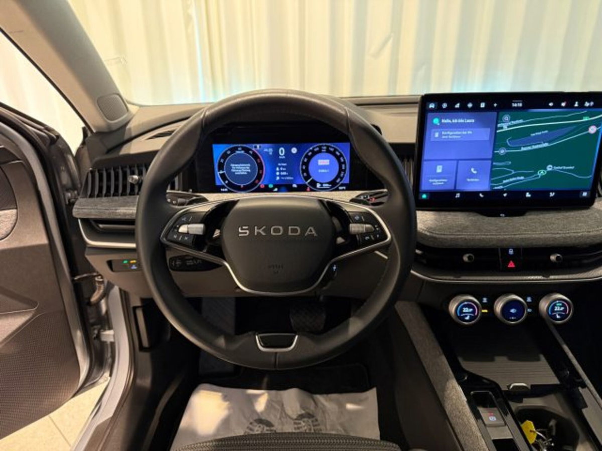 Skoda Superb 2.0 tdi Selection 150cv dsg (7)