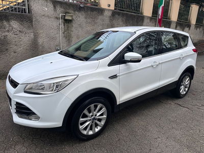 Ford Kuga 2.0 TDCI 150 CV S&S 4WD Powershift Titanium usata