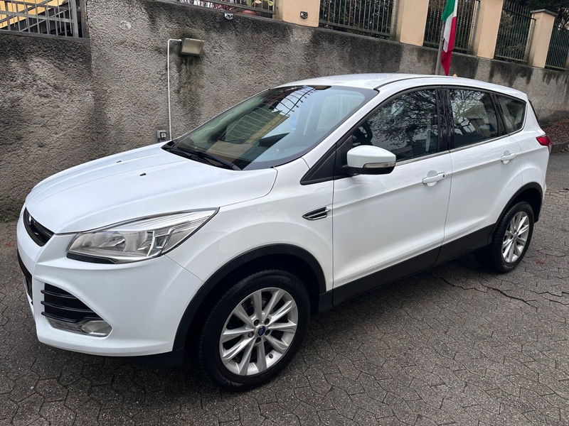 Ford Kuga 2.0 TDCI 150 CV S&S 4WD Powershift Titanium