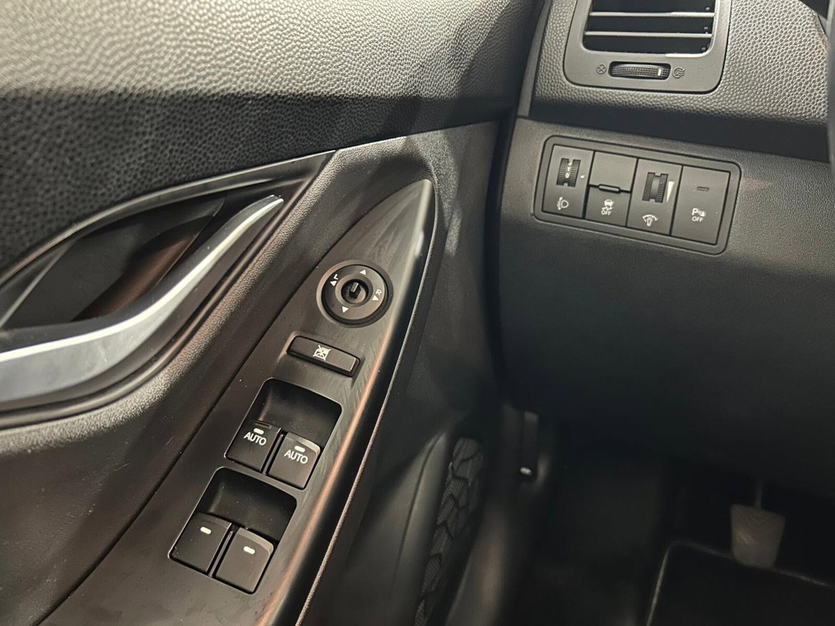 Hyundai ix20 1.4 CRDI 90 CV Comfort (13)