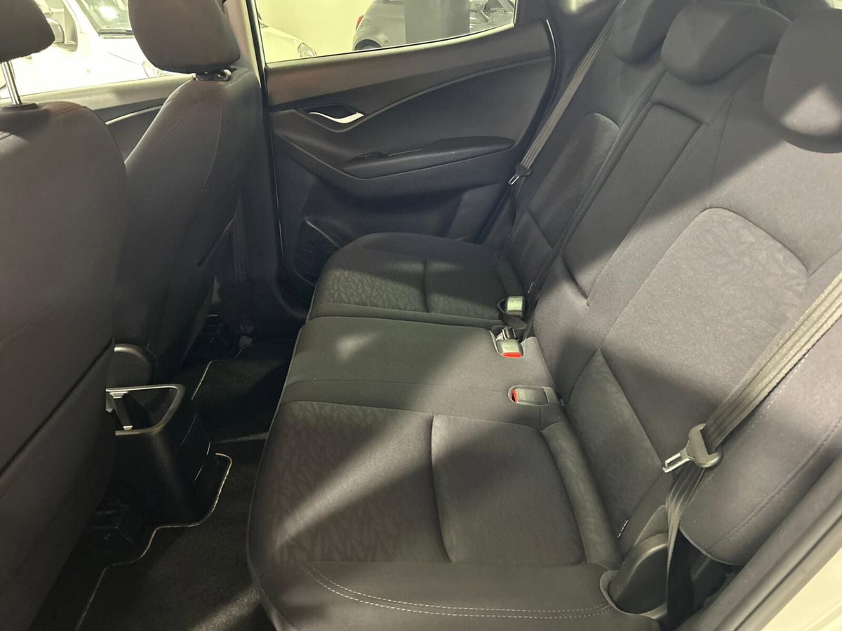 Hyundai ix20 1.4 CRDI 90 CV Comfort (14)