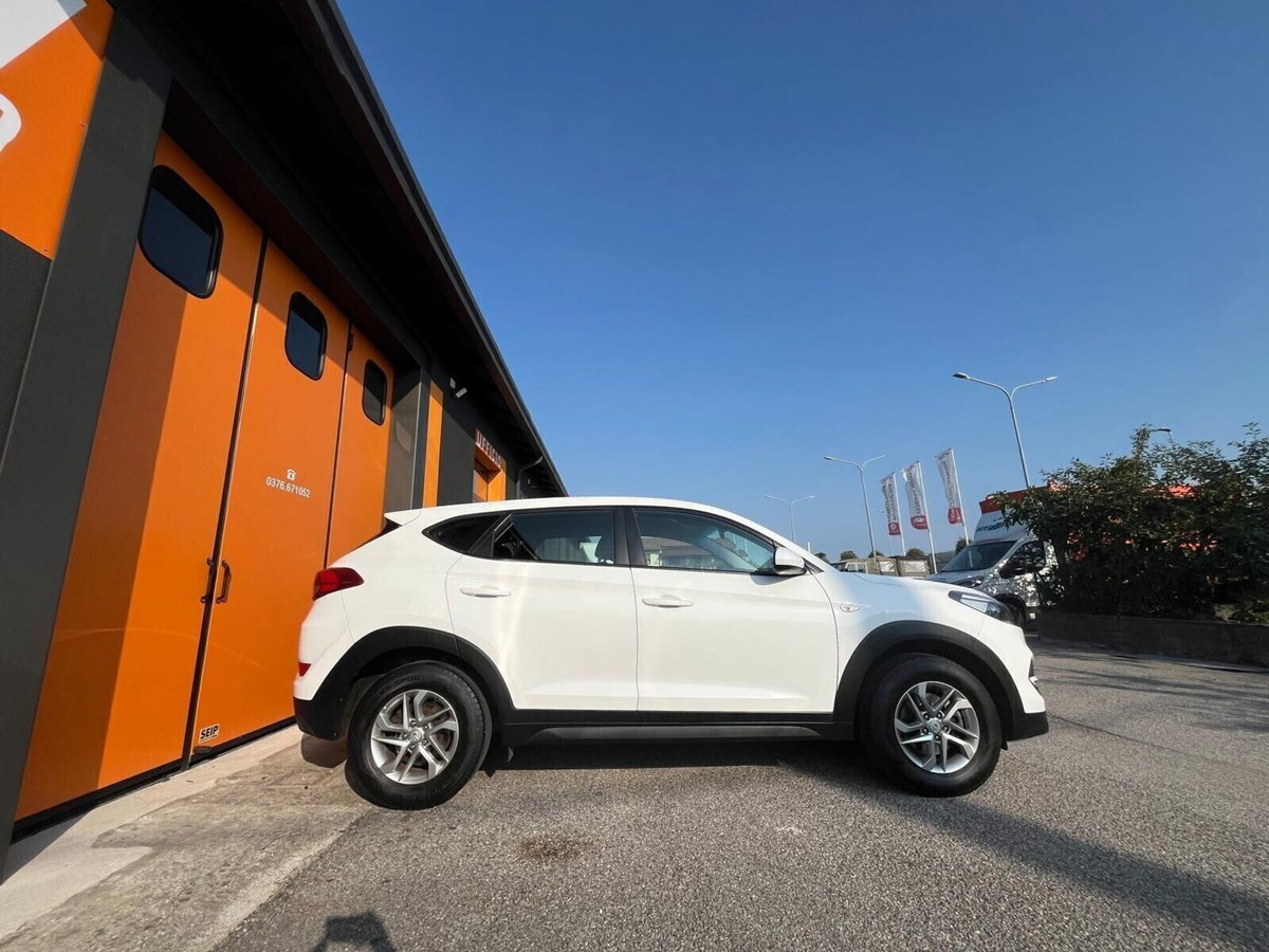 Hyundai Tucson 1.6 GDI Comfort (10)