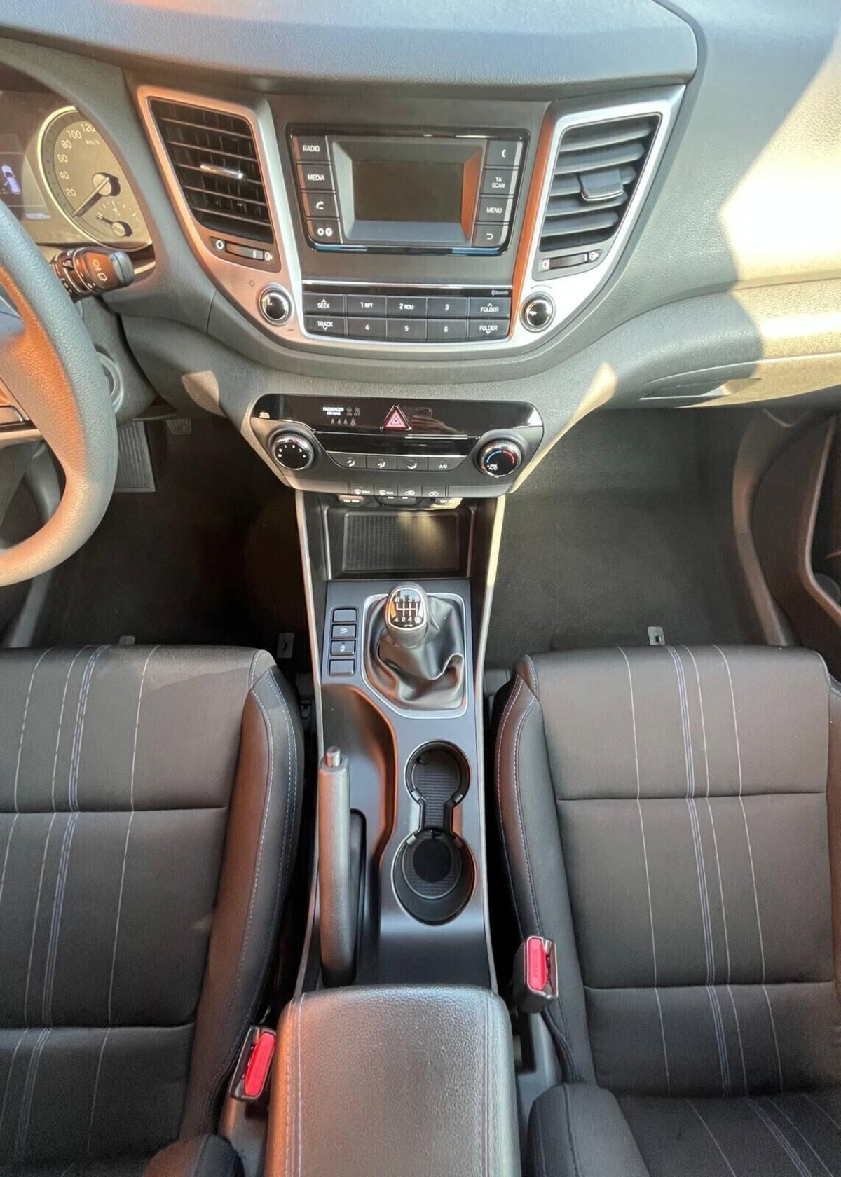 Hyundai Tucson 1.6 GDI Comfort (15)