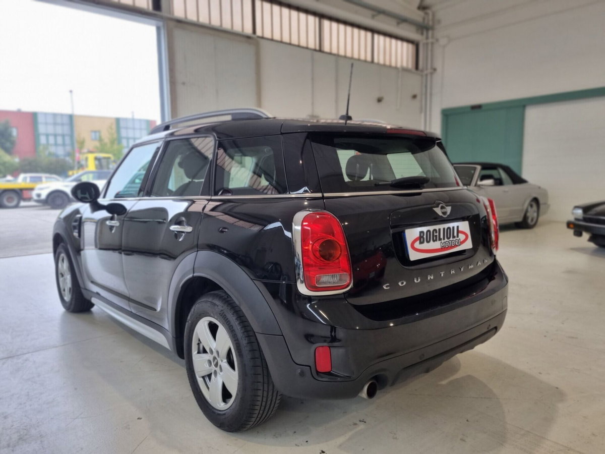 MINI Mini Countryman 2.0 Cooper D Essential Countryman (3)