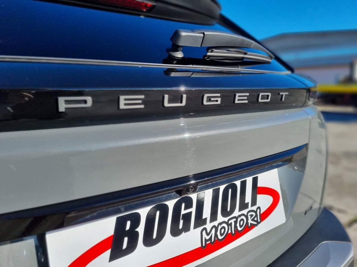Peugeot 2008 PureTech 130 S&S EAT8 GT Pack (20)