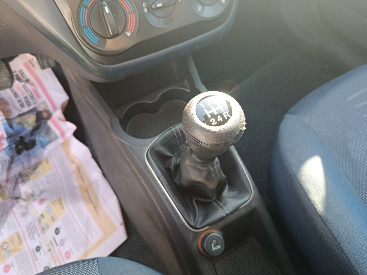Fiat Grande Punto 1.3 MJT 75 CV 5 porte Dynamic (12)