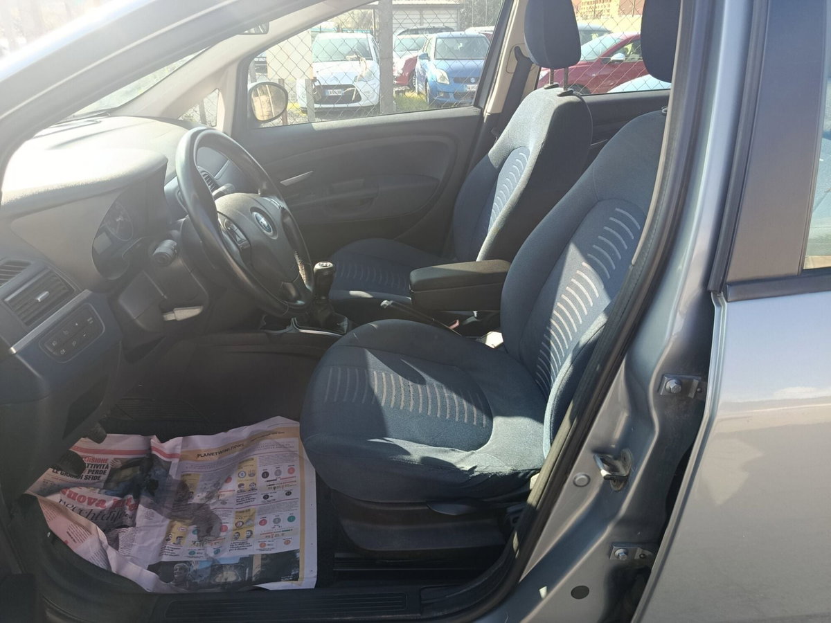 Fiat Grande Punto 1.3 MJT 75 CV 5 porte Dynamic (7)