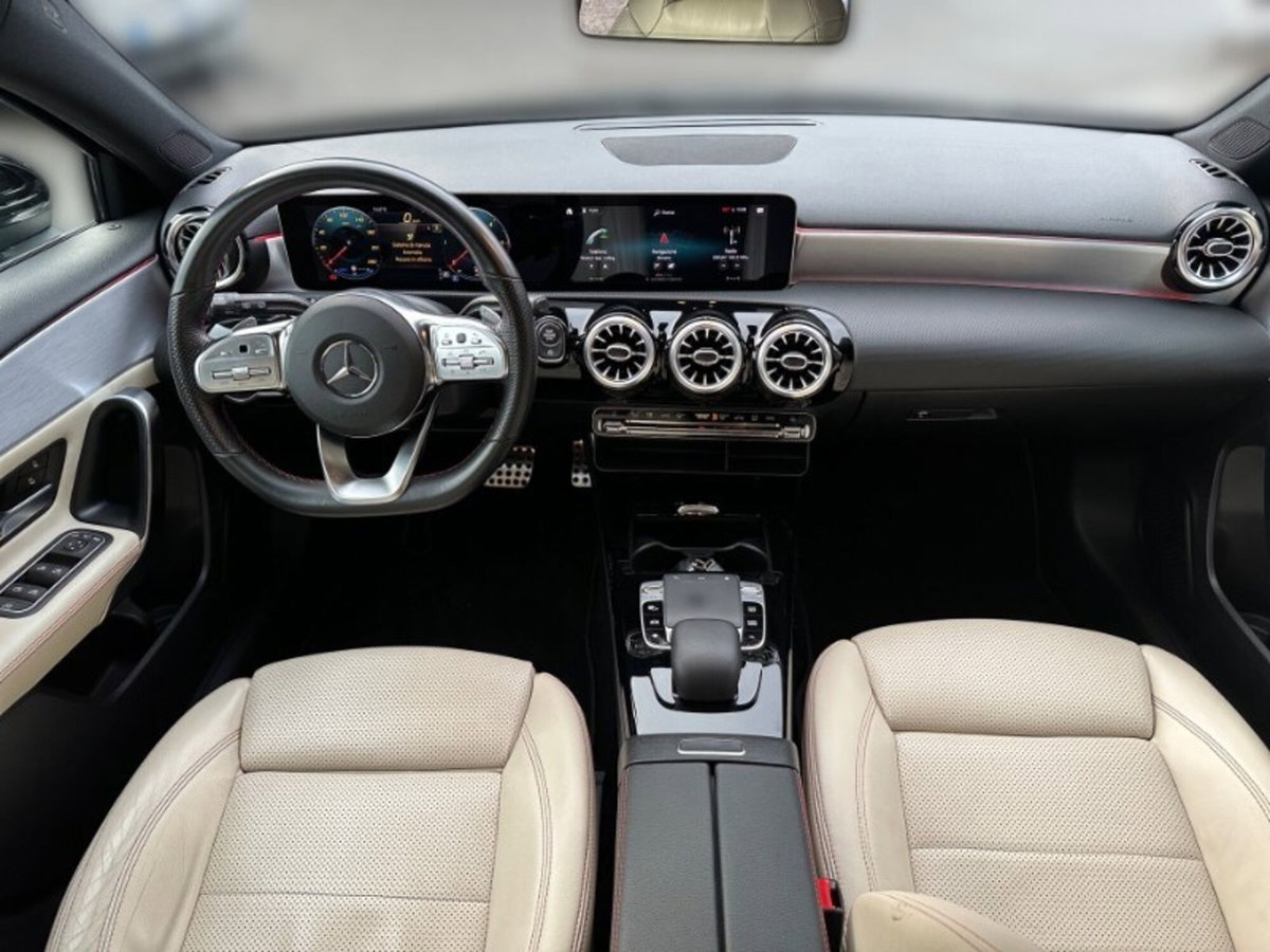 Mercedes-Benz Classe A 220 d Automatic Premium (10)