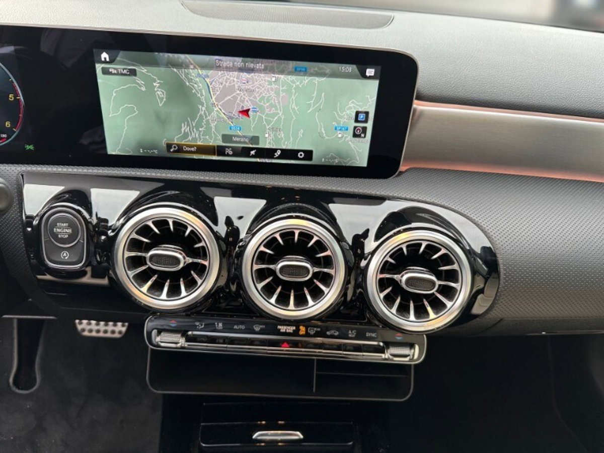 Mercedes-Benz Classe A 220 d Automatic Premium (9)